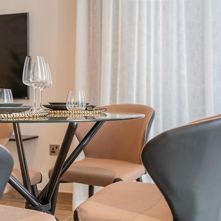 Desert Living Luxury Condo - Jumeirah Living Marina Gate Dubai Buitenkant foto